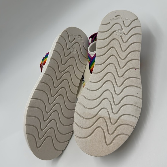 NWT Striped Rainbow Adjustable Strap White Sandals - Size W8/M6 - Picture 6 of 9